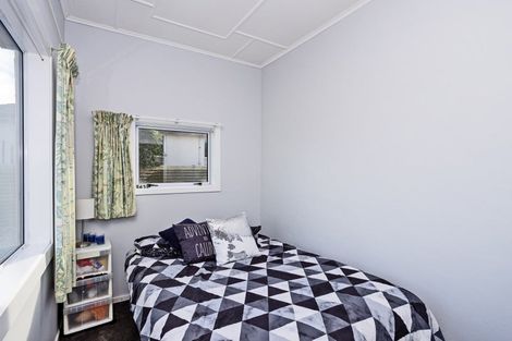 Photo of property in 50 Brown Street, Strathern, Invercargill, 9812