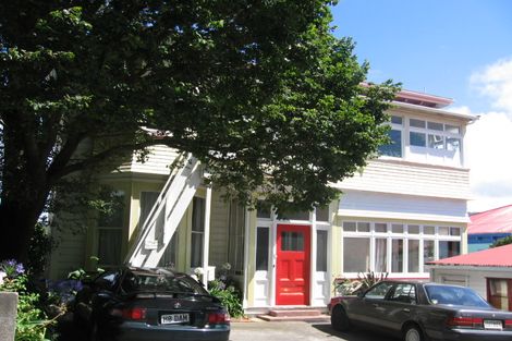 Photo of property in 5 Claremont Grove, Mount Victoria, Wellington, 6011