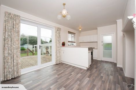 Photo of property in 77 Vardon Road, St Andrews, Hamilton, 3200