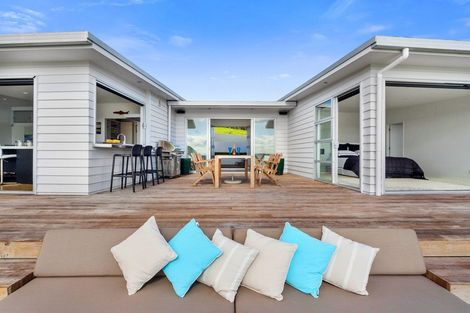 Photo of property in 21 Pa Road, Kaiwaka, 0573