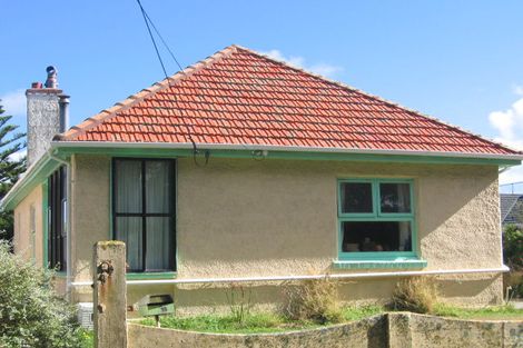 Photo of property in 18 Monorgan Road, Strathmore Park, Wellington, 6022