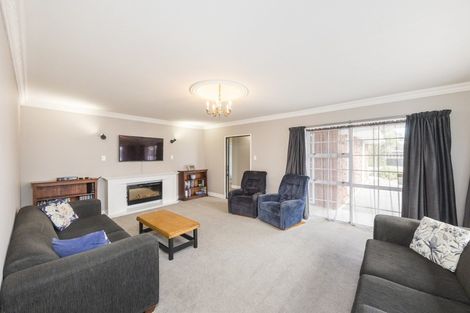 Photo of property in 6 Grange Place, Milson, Palmerston North, 4414