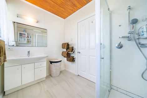 Photo of property in 13 Weka Grove, Elderslea, Upper Hutt, 5018