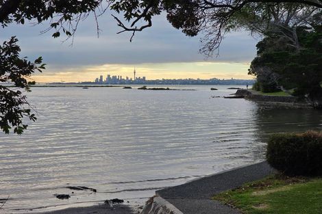 Photo of property in 3/27 Taikata Road, Te Atatu Peninsula, Auckland, 0610