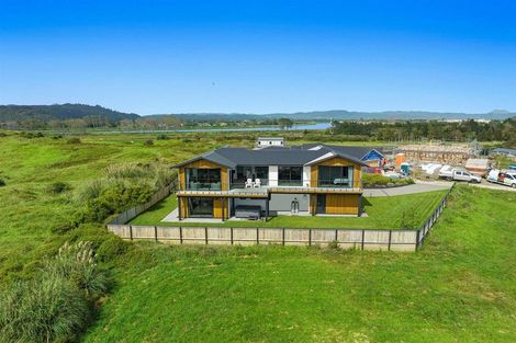Photo of property in 16 Piripai Rise, Coastlands, Whakatane, 3120