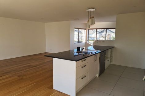 Photo of property in 23 Kotuku Crescent, Takanini, 2112