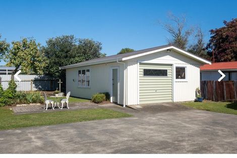 Photo of property in 6 Memorial Park Avenue, Haumoana, 4102