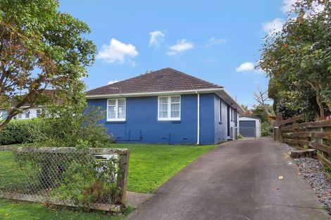 Photo of property in 122 Hewer Crescent, Naenae, Lower Hutt, 5011