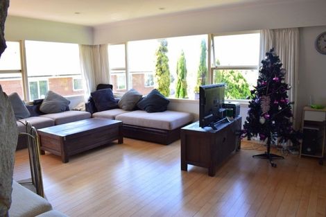 Photo of property in 13 Peter Terrace, Castor Bay, Auckland, 0620