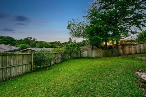 Photo of property in 64 Birdwood Road, Swanson, Auckland, 0612