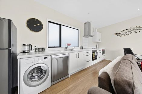 Photo of property in 9 Campbell Drive, Martinborough, 5711