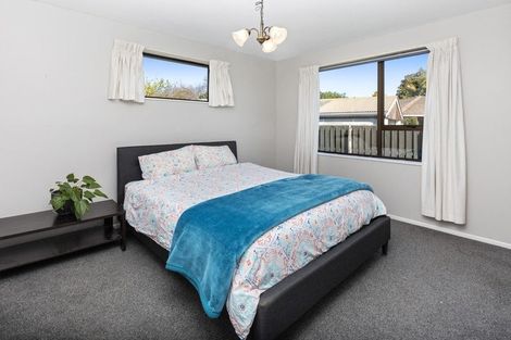 Photo of property in 4 Sonning Place, Redwood, Christchurch, 8051