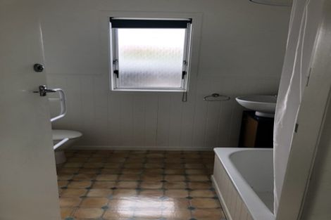 Photo of property in 68 English Street, St Andrews, Hamilton, 3200