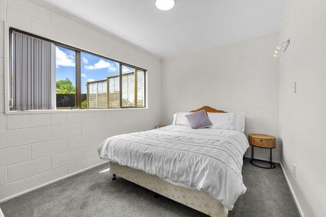 Photo of property in 97 John Downs Drive, Browns Bay, Auckland, 0630