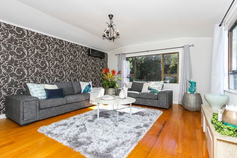 Photo of property in 21 Kauri Loop Road, Oratia, Auckland, 0604