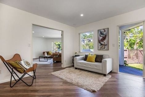 Photo of property in 24 Langana Avenue, Browns Bay, Auckland, 0630