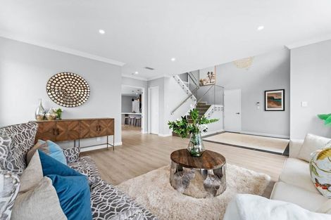 Photo of property in 13 Lumber Rise, Swanson, Auckland, 0614