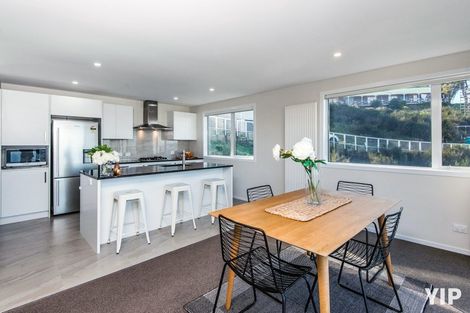 Photo of property in 8 Cessna Way, Newlands, Wellington, 6037