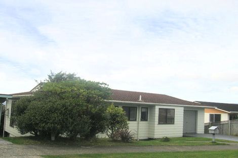 Photo of property in 67 Cypress Drive, Maungaraki, Lower Hutt, 5010