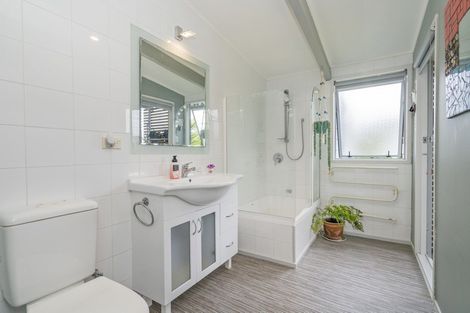 Photo of property in 27 Dunlop Drive, Pauanui, Hikuai, 3579