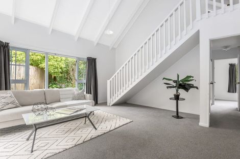 Photo of property in 2/54 Hungerford Road, Houghton Bay, Wellington, 6023