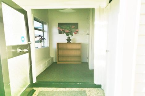 Photo of property in 39a Forrest Hill Road, Milford, Auckland, 0620