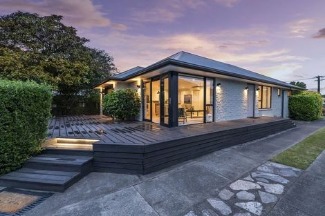 Photo of property in 17 Mooray Avenue, Bishopdale, Christchurch, 8053