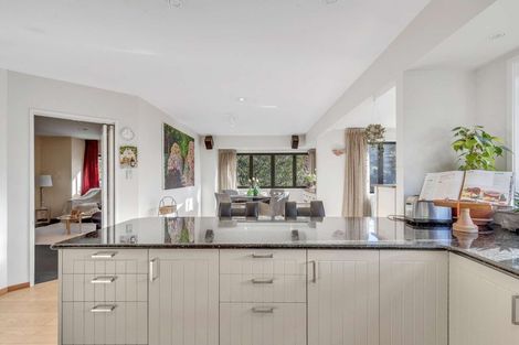 Photo of property in 27 Awatea Terrace, Lynmore, Rotorua, 3010