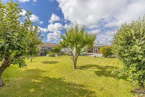 Photo of property in 35 Daniels Road, Redwood, Christchurch, 8051