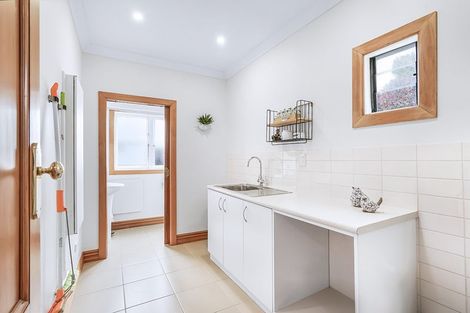 Photo of property in 9 Woodstock Road, Fairfield, Hamilton, 3214