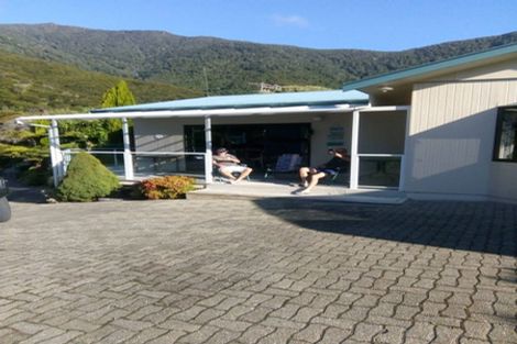 Photo of property in 11 Field Terrace, Okiwi Bay, French Pass, 7193
