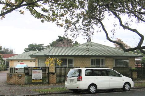 Photo of property in 2/10a Lupton Road, Manurewa, Auckland, 2102