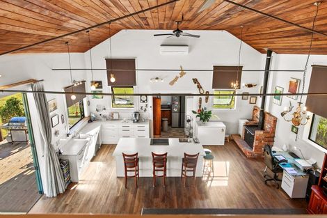 Photo of property in 284 White Road, Waipawa, Otane, 4277