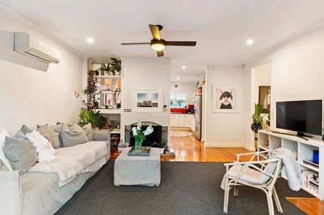 Photo of property in 261 Lake Road, Belmont, Auckland, 0622