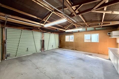 Photo of property in 15 Fields Road, Manurewa, Auckland, 2102