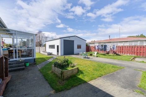Photo of property in 35 Mararoa Drive, Manapouri, 9679