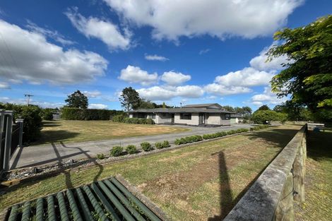Photo of property in 729 Makerua Road, Tokomaru, Palmerston North, 4474