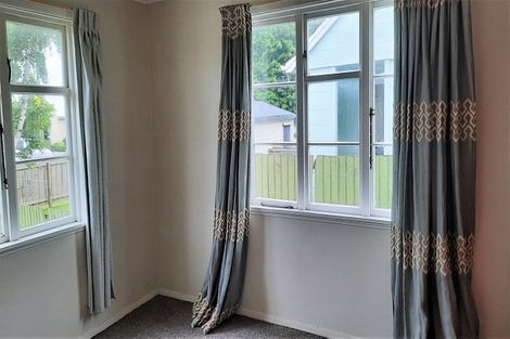 Photo of property in 184 Langdons Road, Northcote, Christchurch, 8052