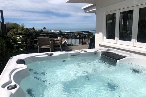 Photo of property in 27 Thompson Road, Bluff Hill, Napier, 4110