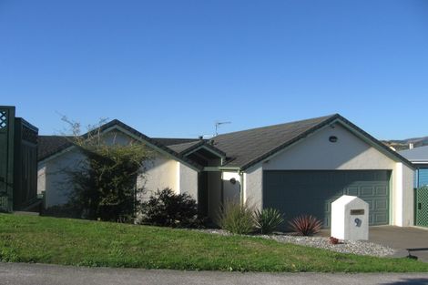 Photo of property in 9 Navigation Drive, Whitby, Porirua, 5024
