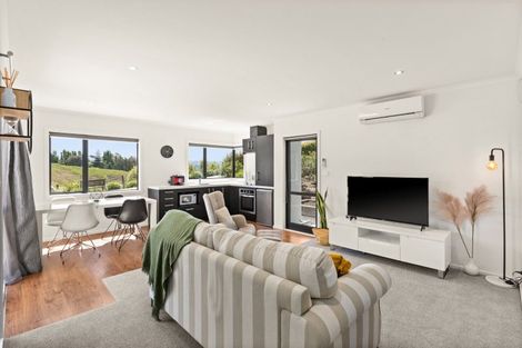 Photo of property in 32 Quarry Ridge, Poraiti, Napier, 4182