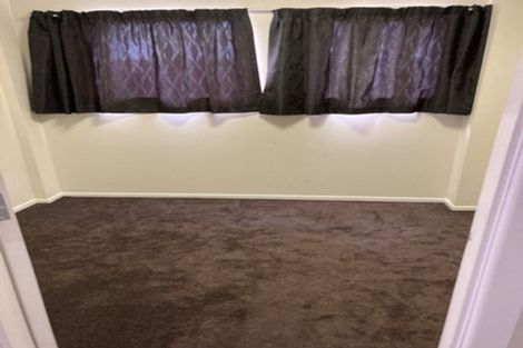 Photo of property in 112 Marne Road, Papakura, 2110