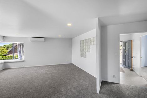 Photo of property in 1/311 Glenfield Road, Glenfield, Auckland, 0629