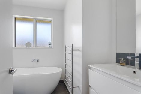 Photo of property in 34 Hilton Drive, Amberley, 7410