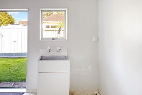 Photo of property in 2/1110 Bank Street, Te Awamutu, 3800