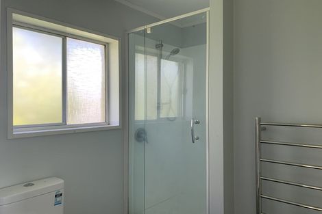 Photo of property in 9 Alston Avenue, Kelston, Auckland, 0602