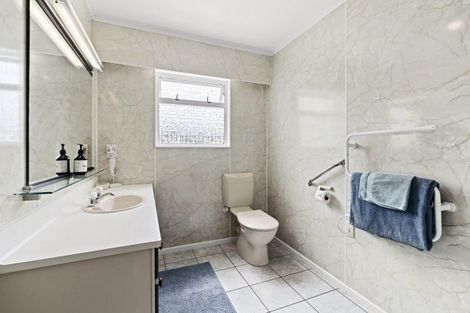 Photo of property in 59 Dixon Street, Oakura, 4314