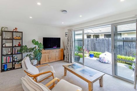 Photo of property in 9 Robalan Close, Halswell, Christchurch, 8025