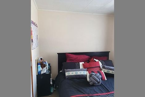 Photo of property in 21 Glennandrew Drive, Half Moon Bay, Auckland, 2012