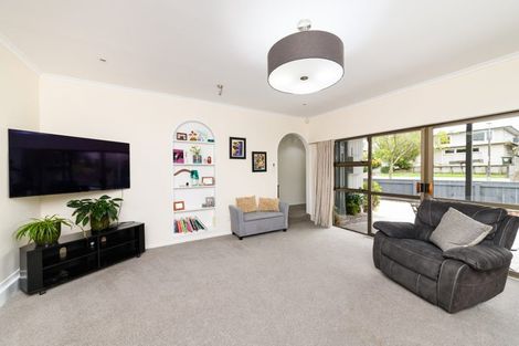 Photo of property in 14 Snowdon Avenue, Terrace End, Palmerston North, 4410